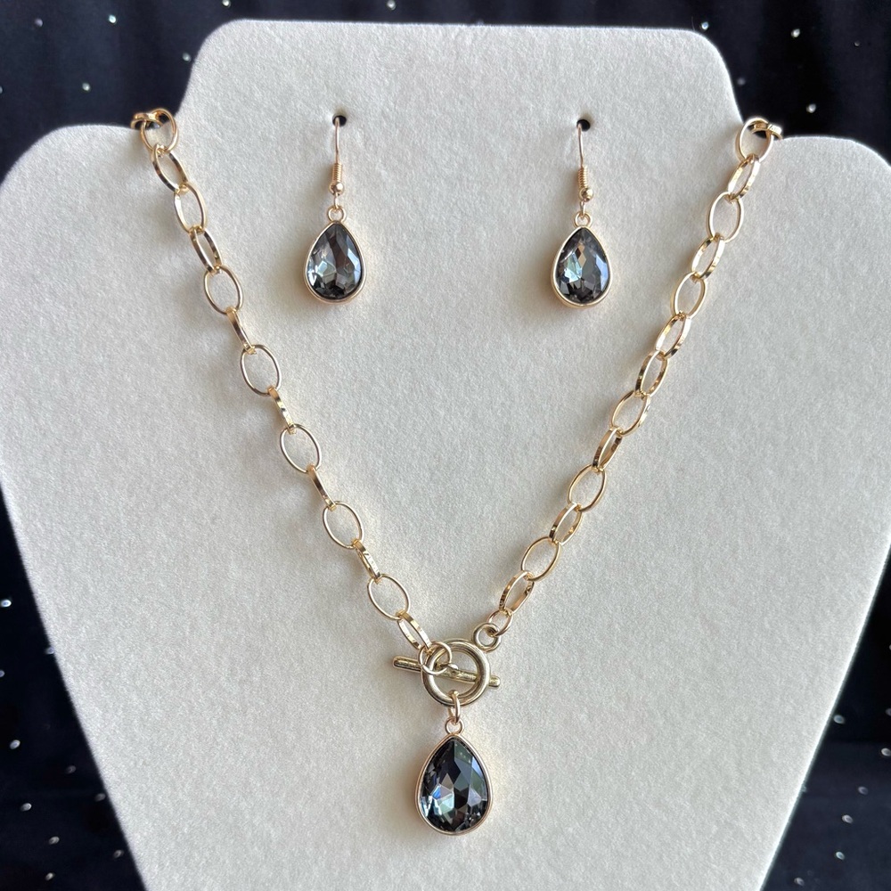 Gold Chain Toggle Necklace and Earring Set with Teardrop Gray Stones